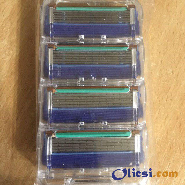 5-ти лезвийные картриджи для Gillette Fusion (4шт в упаковке). Бритьё - изображение 1
